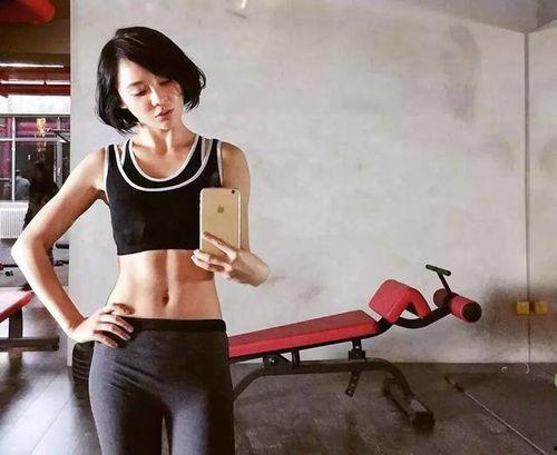明星健身照片曝光,揭秘健身达人背后的汗水与坚持